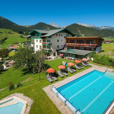 Wohlfuehlresort Und Feriengut Martinerhof ซังต์ มาร์ติน อัม เทนเนนเกอเบียร์เกอ ภายนอก รูปภาพ