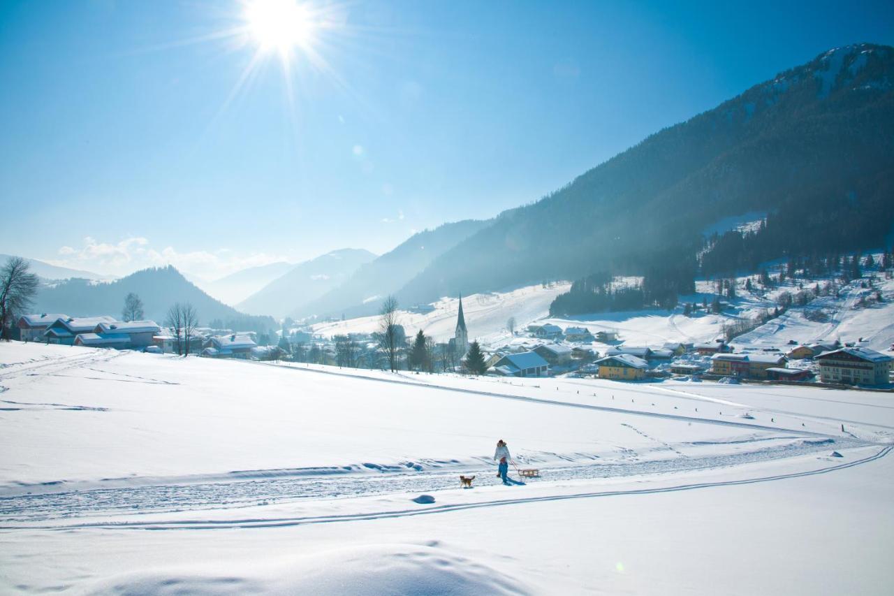 Wohlfuehlresort Und Feriengut Martinerhof ซังต์ มาร์ติน อัม เทนเนนเกอเบียร์เกอ ภายนอก รูปภาพ