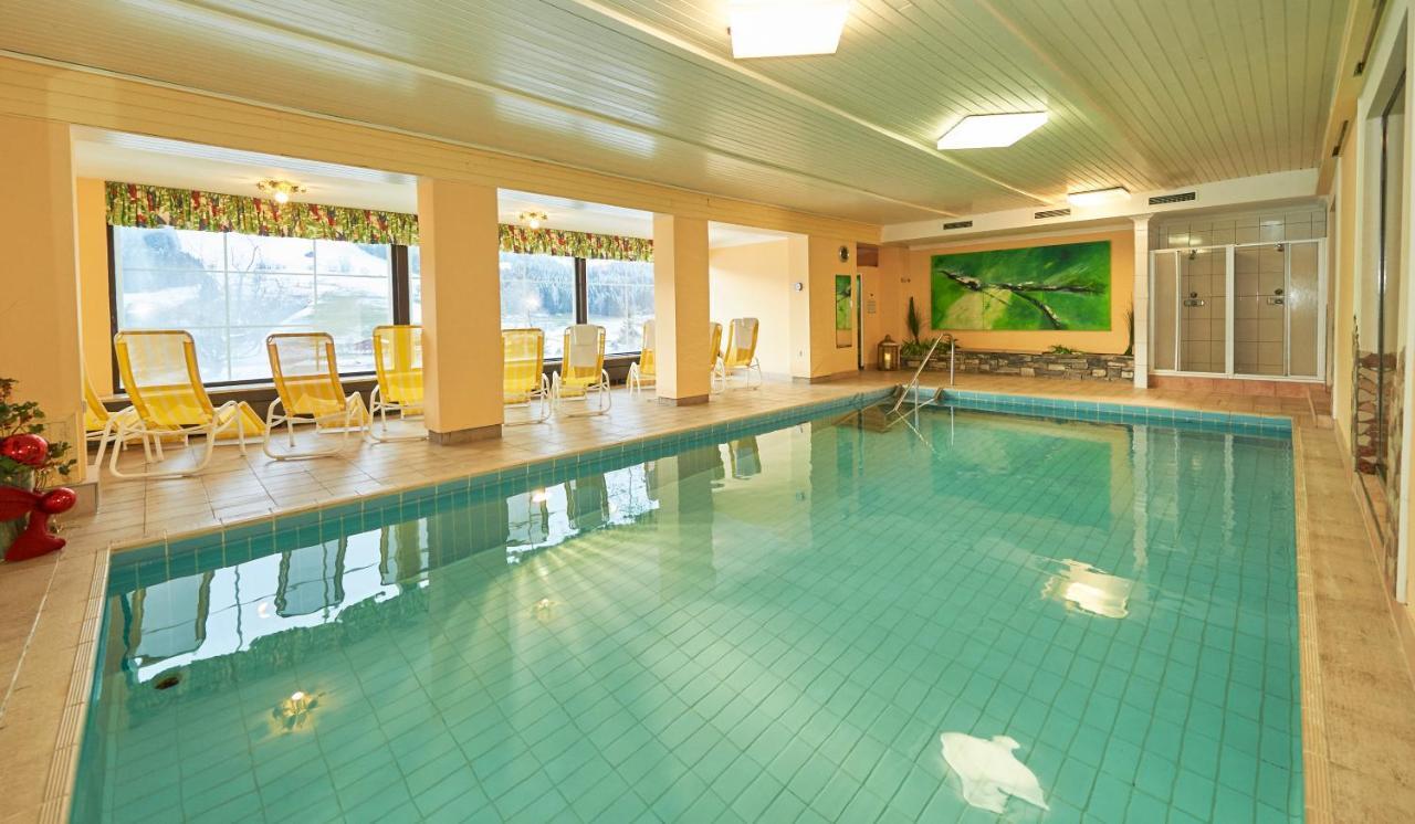 Wohlfuehlresort Und Feriengut Martinerhof ซังต์ มาร์ติน อัม เทนเนนเกอเบียร์เกอ ภายนอก รูปภาพ