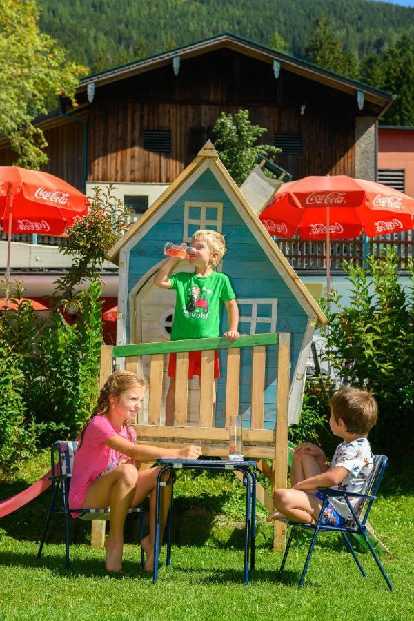 Wohlfuehlresort Und Feriengut Martinerhof ซังต์ มาร์ติน อัม เทนเนนเกอเบียร์เกอ ภายนอก รูปภาพ