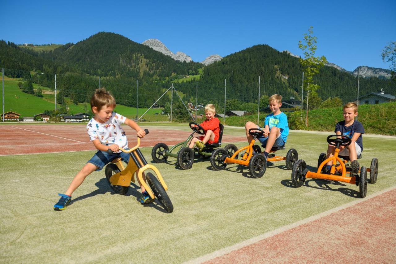 Wohlfuehlresort Und Feriengut Martinerhof ซังต์ มาร์ติน อัม เทนเนนเกอเบียร์เกอ ภายนอก รูปภาพ