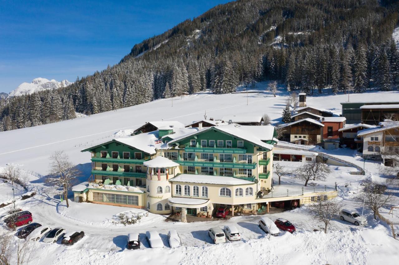 Wohlfuehlresort Und Feriengut Martinerhof ซังต์ มาร์ติน อัม เทนเนนเกอเบียร์เกอ ภายนอก รูปภาพ